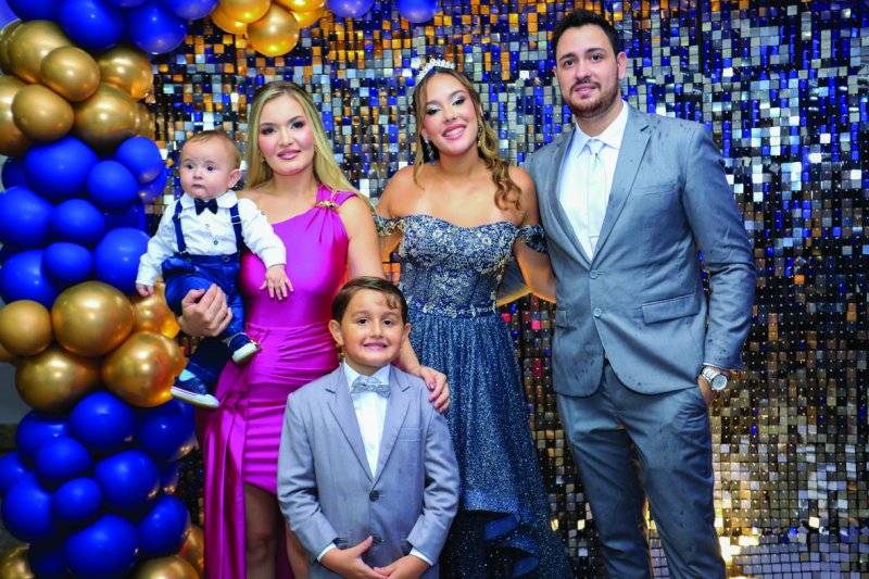 NIVER DE 15 ANOS DA LETÍCIA